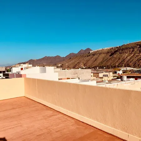Apartamento La Real 3 شقة